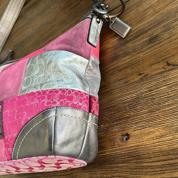 Coach purse, H0893-F12865, Patchwork holiday edition, excellent used condition - Picture 4 of 16